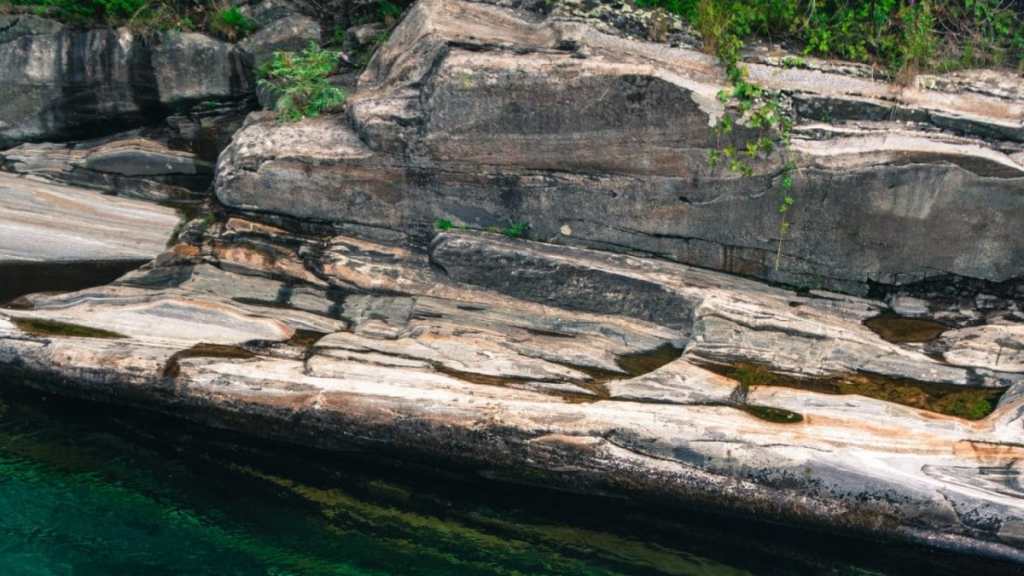 Lavorazione dei Metalli nella Civiltà Maya: Creazioni e Utilizzo